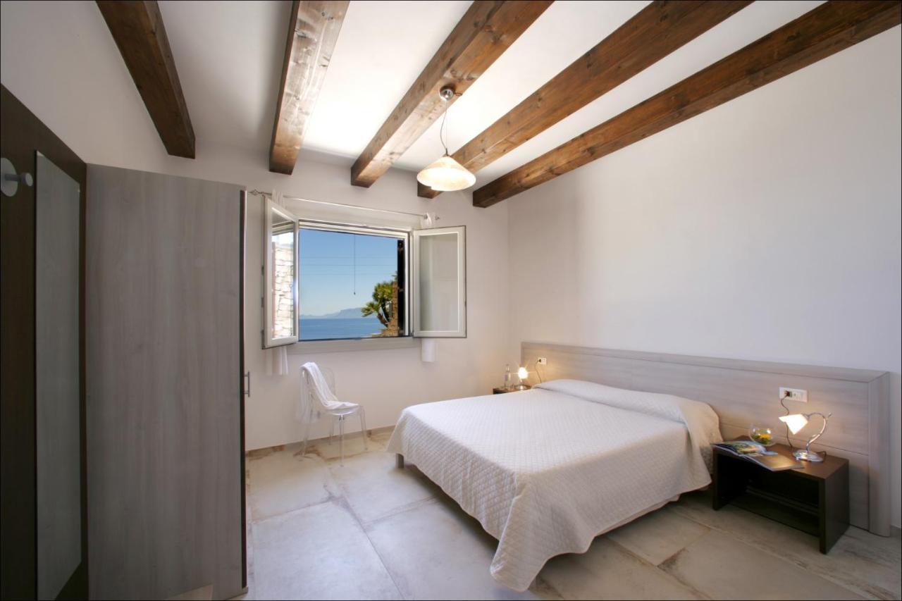 Villa Antonia - Vasca Idromassaggio Terrazza Vista Mare サン・ヴィート・ロ・カーポ エクステリア 写真