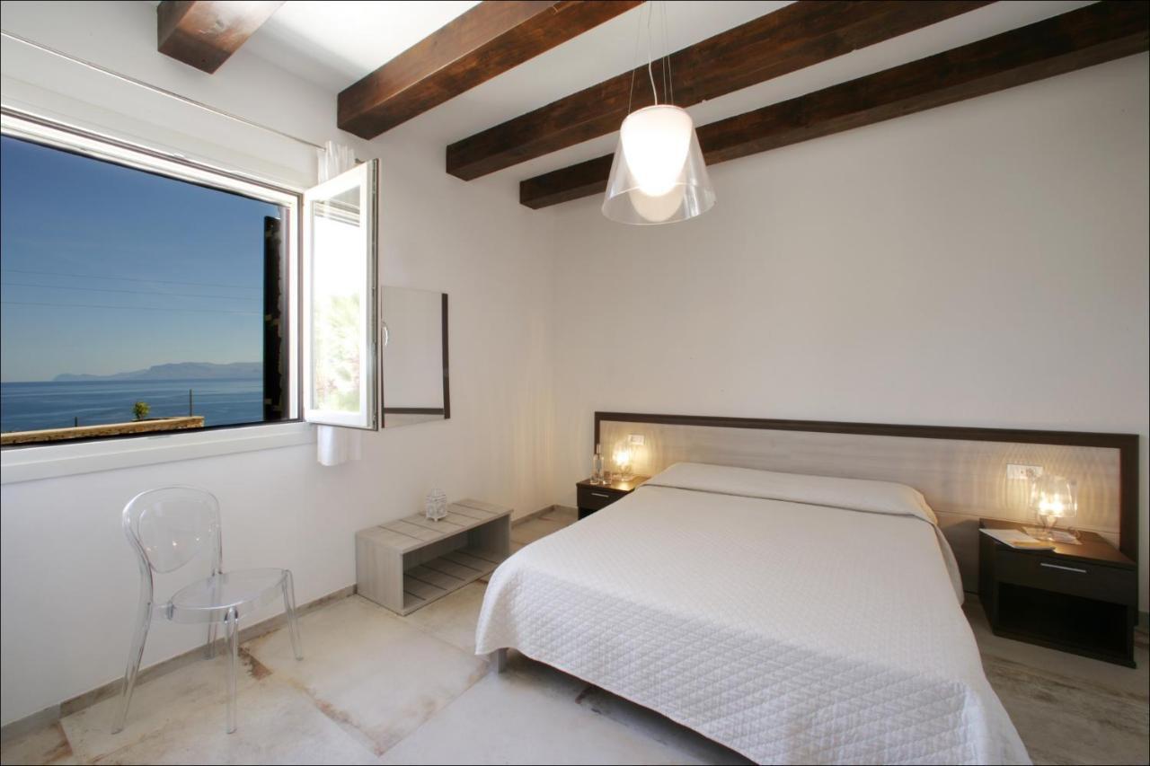 Villa Antonia - Vasca Idromassaggio Terrazza Vista Mare サン・ヴィート・ロ・カーポ エクステリア 写真