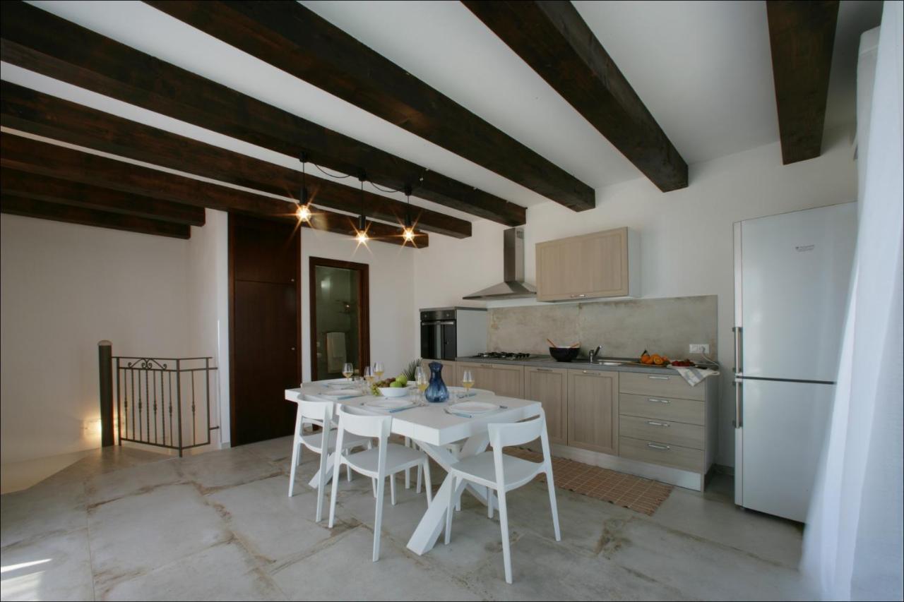 Villa Antonia - Vasca Idromassaggio Terrazza Vista Mare サン・ヴィート・ロ・カーポ エクステリア 写真