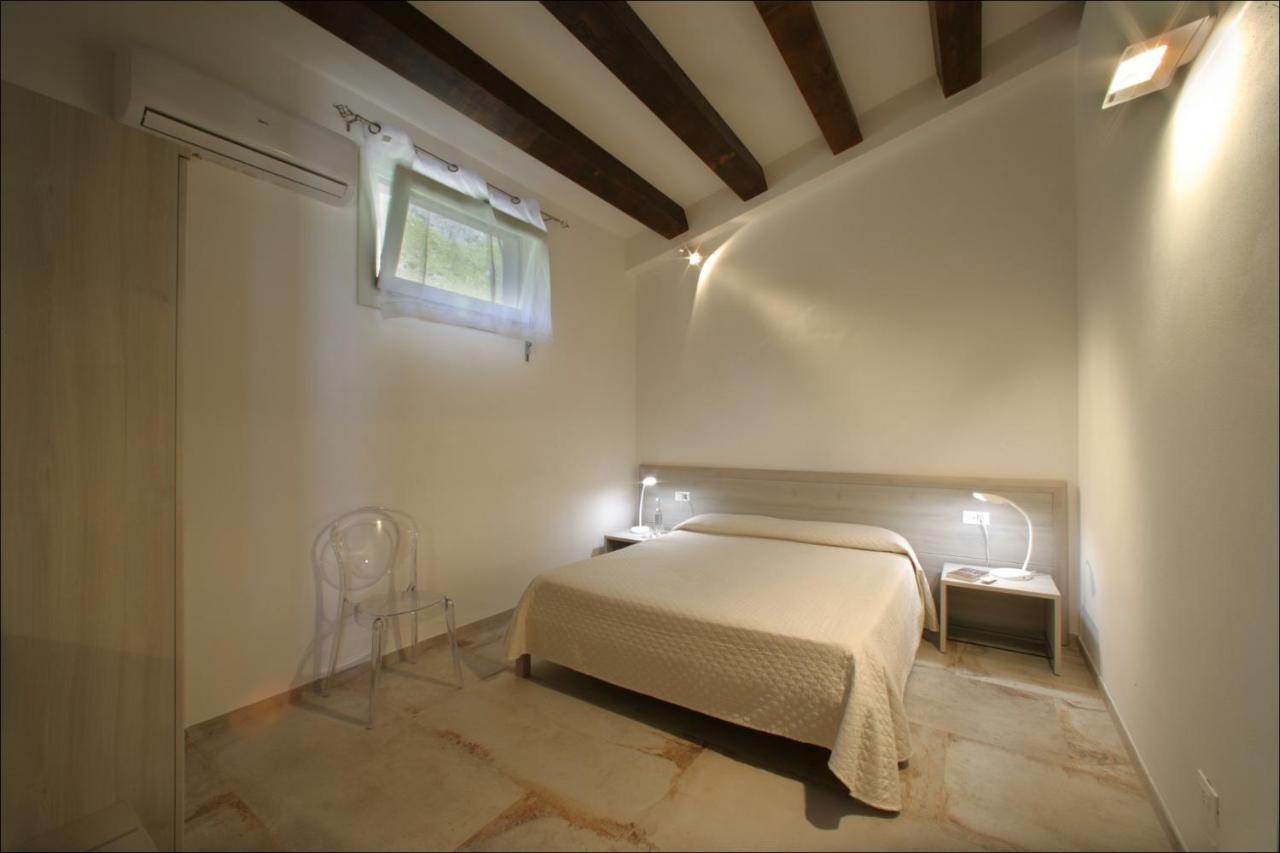 Villa Antonia - Vasca Idromassaggio Terrazza Vista Mare サン・ヴィート・ロ・カーポ エクステリア 写真