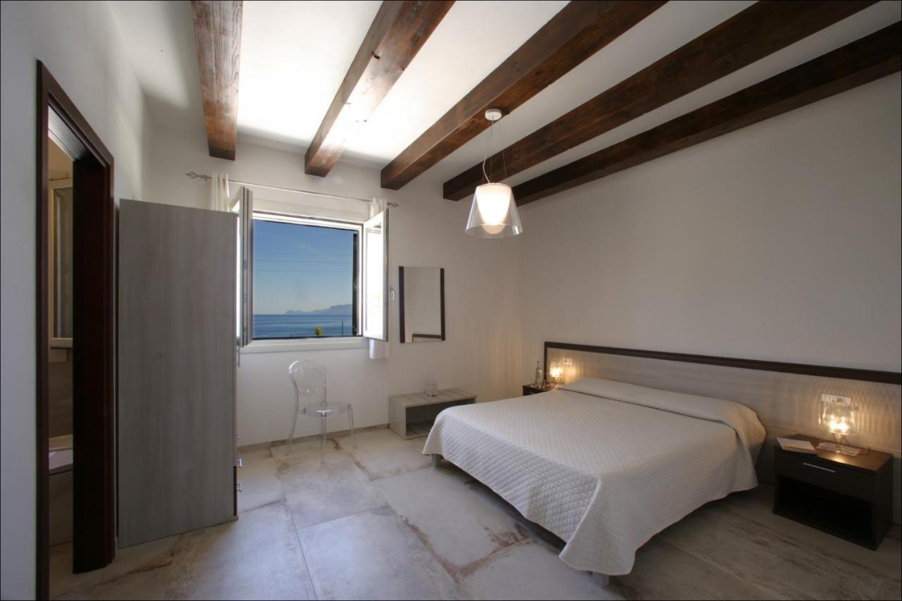Villa Antonia - Vasca Idromassaggio Terrazza Vista Mare サン・ヴィート・ロ・カーポ エクステリア 写真