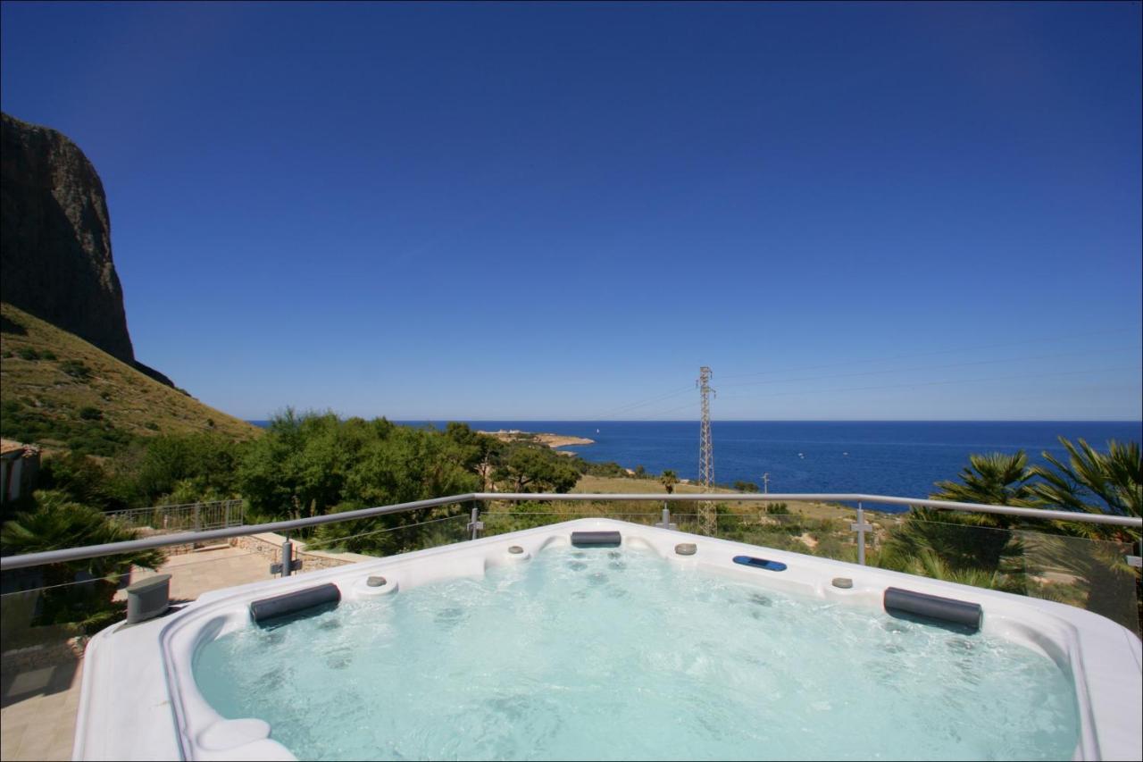 Villa Antonia - Vasca Idromassaggio Terrazza Vista Mare サン・ヴィート・ロ・カーポ エクステリア 写真